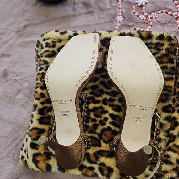 Open toe dress shoes - Picture 2 of 5